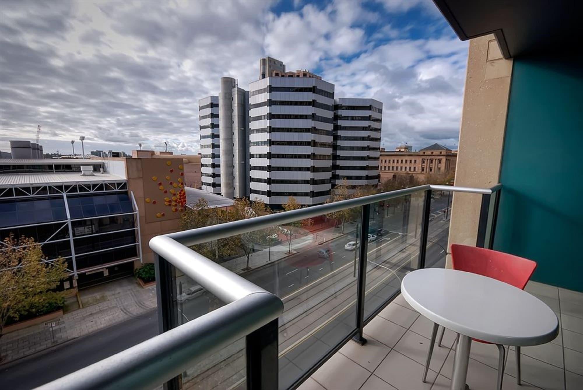 La Loft Apartments North Terrace Adelaide Kültér fotó